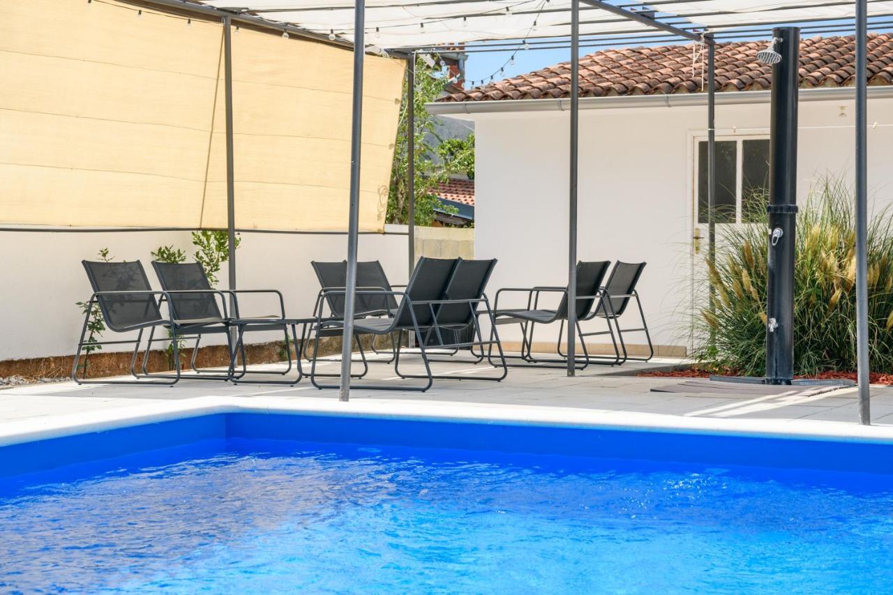 Summer House Nina Apartment Pavicini Exterior photo